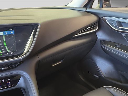 Used 2023 Buick Envision Avenir image 24