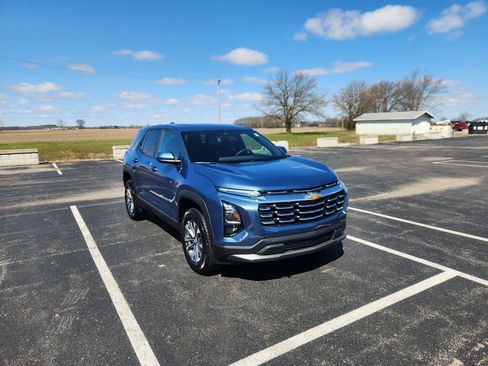 Used 2026 Chevrolet Equinox LT image 3