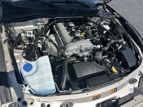 Used 2023 MAZDA MX-5 Miata Grand Touring image 9