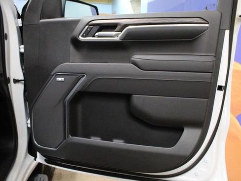 New 2026 GMC Sierra 1500 SLT image 10