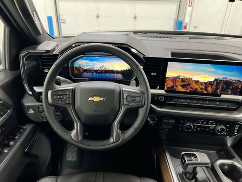 New 2026 Chevrolet Silverado 1500 High Country w/ Technology Package AWD/4WD image 11