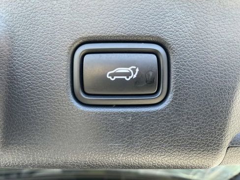 Used 2024 Hyundai Palisade SEL FWD image 17