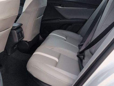 Used 2026 Toyota Camry SE w/ Convenience Package image 24