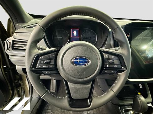 Used 2026 Subaru Forester Premium AWD/4WD image 11