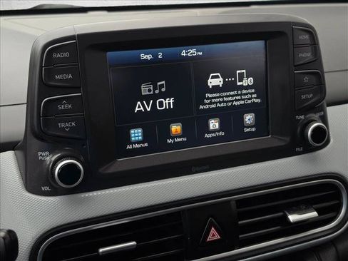 Used 2018 Hyundai Kona SE FWD image 27