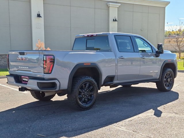 Used 2024 GMC Sierra 2500 AT4 w/ AT4 Premium Plus Package AWD/4WD image 5