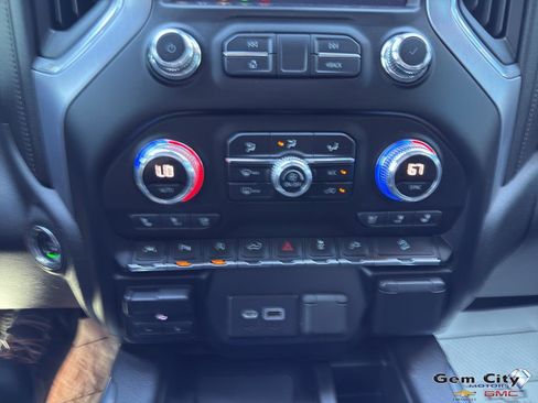 Used 2019 GMC Sierra 1500 SLT w/ SLT Premium Plus Package image 20