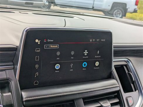 Used 2023 GMC Yukon SLT image 23