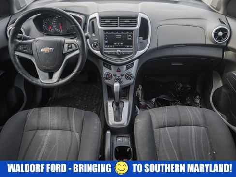 Used 2018 Chevrolet Sonic LT w/ Convenience Package image 17