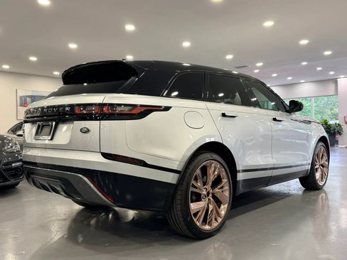 Used 2019 Land Rover Range Rover Velar R-Dynamic SE AWD/4WD image 7