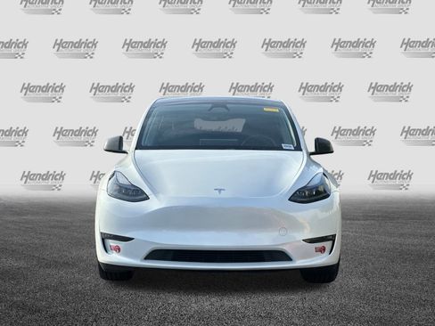 Used 2023 Tesla Model Y Performance image 10