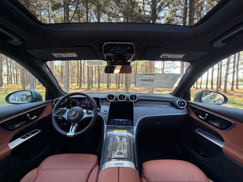 New 2026 Mercedes-Benz GLC 300 image 2