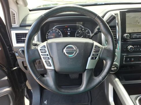 Used 2020 Nissan Titan SV w/ SV Convenience Package AWD/4WD image 21