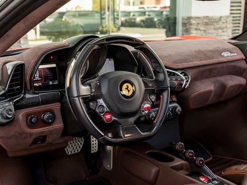 Used 2015 Ferrari 458 Speciale Coupe RWD image 18