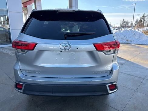 Used 2019 Toyota Highlander Limited image 6