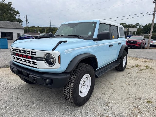 Used 2025 Ford Bronco Heritage Edition AWD/4WD image 5