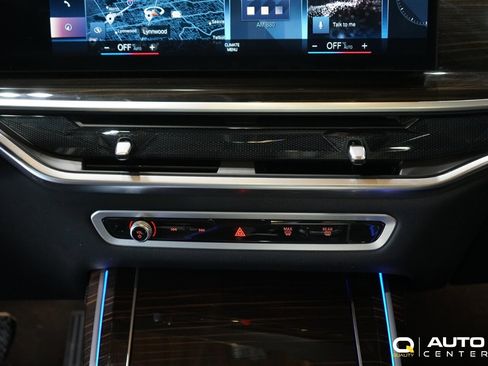 Used 2023 BMW X7 xDrive40i image 27