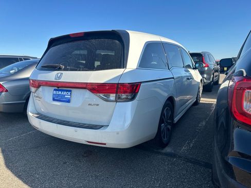 Used 2015 Honda Odyssey Touring Elite image 3