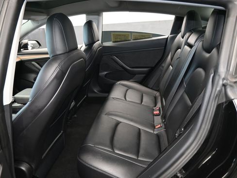 Used 2021 Tesla Model 3 Standard Range Plus image 28