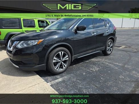 Used 2020 Nissan Rogue SV w/ Premium Package FWD image 1