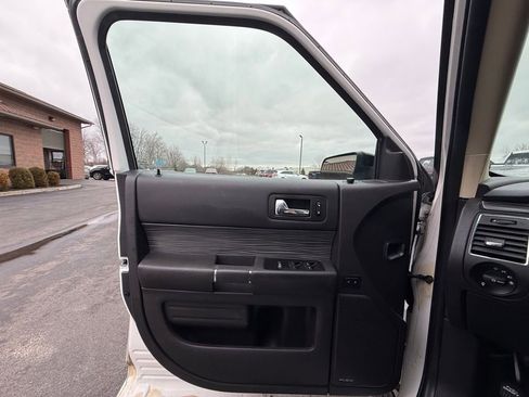 Used 2018 Ford Flex SEL w/ Equipment Group 202A image 18
