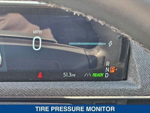 Certified 2025 Ford Mustang Mach-E Premium image 17