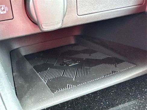 New 2025 Nissan Versa SR w/ Trunk Package image 28