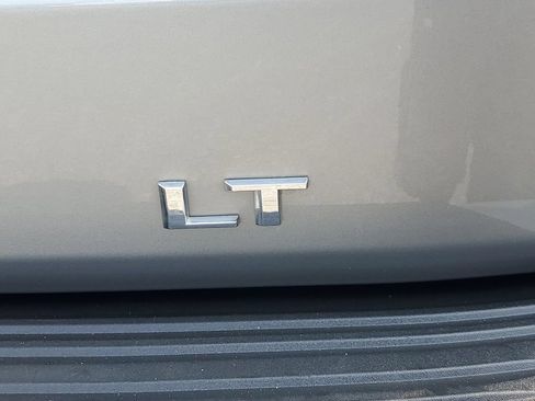 Used 2024 Chevrolet Tahoe LT RWD image 7