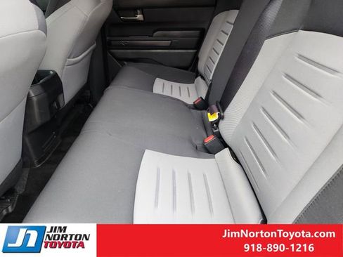 Used 2025 Toyota Tacoma TRD Sport image 30