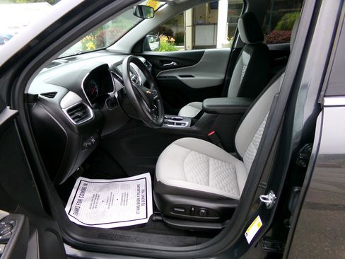 Used 2018 Chevrolet Equinox LT image 10