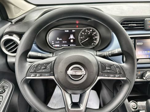 Used 2025 Nissan Versa SV FWD image 18