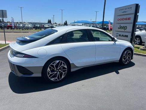 Used 2024 Hyundai Ioniq 6 SEL RWD image 17