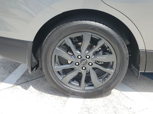 Used 2024 Chevrolet Equinox RS w/ RS Leather Package FWD image 7