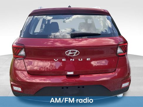 Used 2025 Hyundai Venue SEL FWD image 6