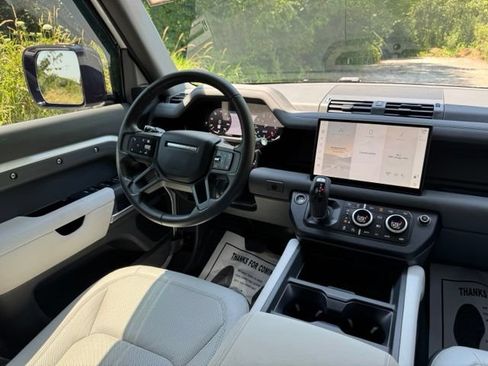 Used 2025 Land Rover Defender 110 S AWD/4WD image 27