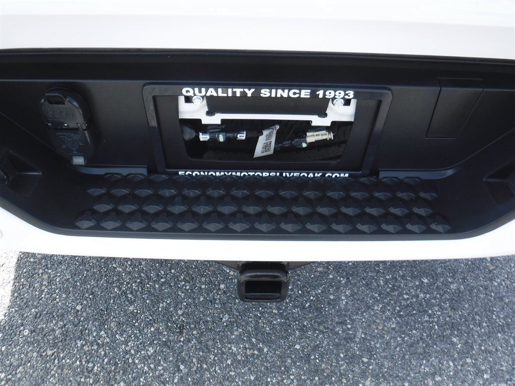 Used 2025 GMC Canyon Elevation w/ Convenience Package AWD/4WD image 8
