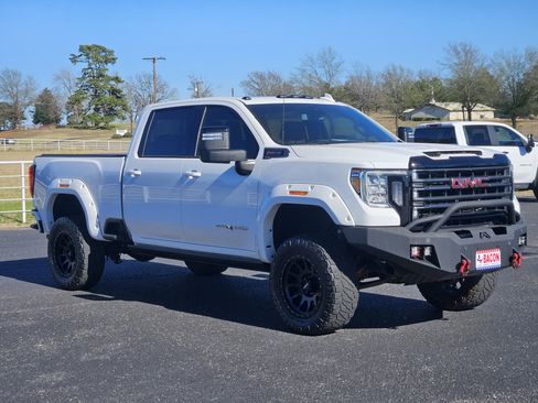 Used 2022 GMC Sierra 2500 AT4 w/ AT4 Preferred Package image 3