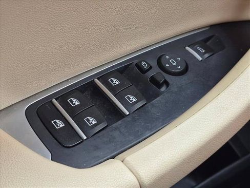 Used 2019 BMW X3 sDrive30i w/ Convenience Package RWD image 12