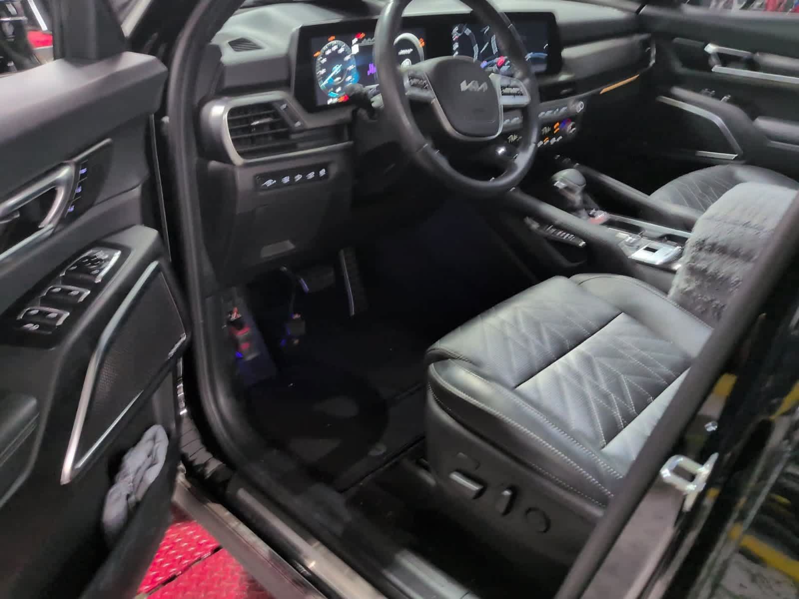 Certified 2024 Kia Telluride SX Prestige X-Line AWD/4WD image 10