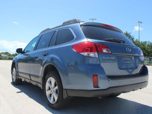 Used 2013 Subaru Outback 2.5i Premium w/ Popular Pkg 1B AWD/4WD image 8
