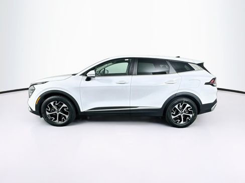 Used 2025 Kia Sportage EX FWD image 4