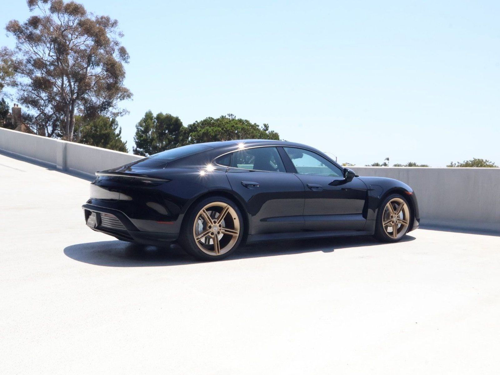 Certified 2024 Porsche Taycan RWD image 8