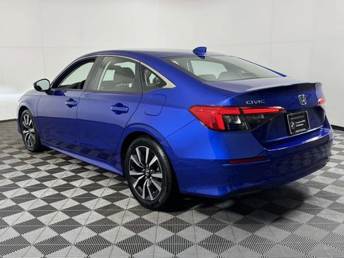 Used 2023 Honda Civic EX image 8