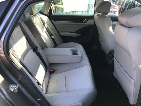 Used 2019 Honda Accord EX image 27