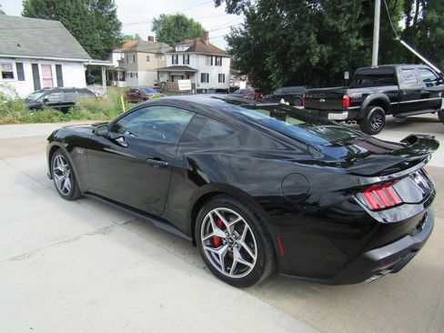 Used 2024 Ford Mustang GT w/ GT Performance Package image 3