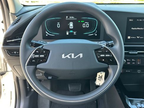 New 2026 Kia Niro LX FWD image 20