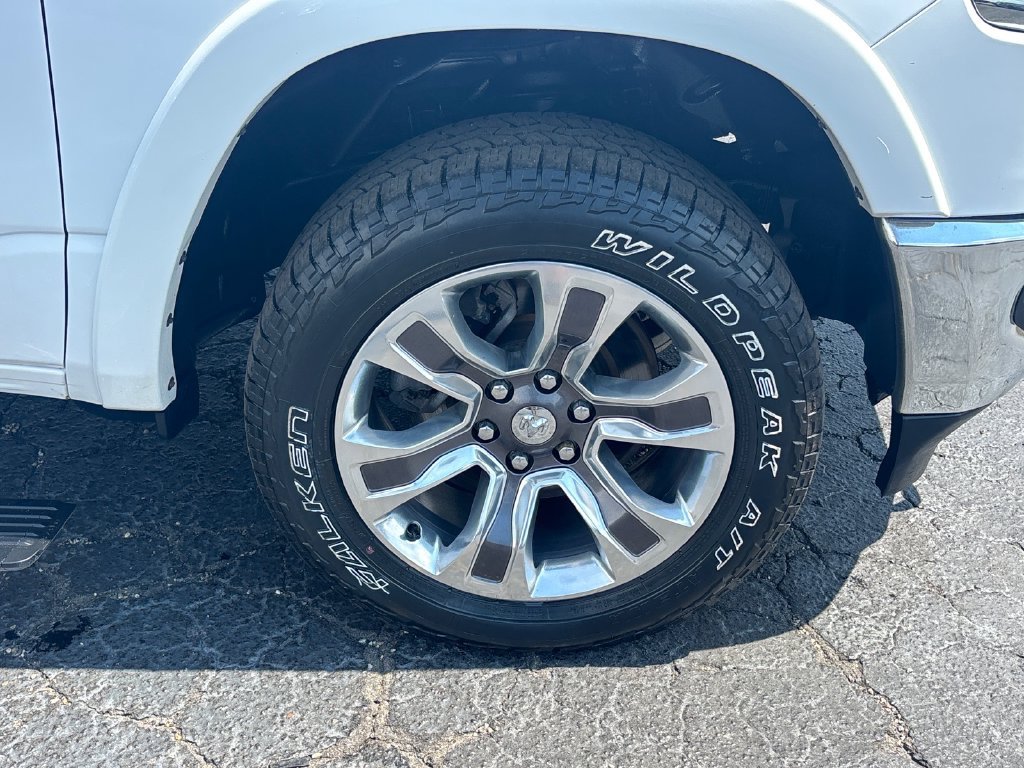 Used 2022 RAM 1500 Limited AWD/4WD image 11