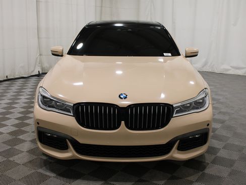 Used 2019 BMW 750i xDrive w/ M Sport Package AWD/4WD image 37