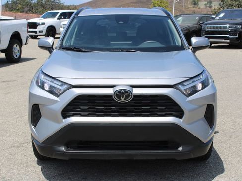 Used 2024 Toyota RAV4 XLE AWD/4WD image 2