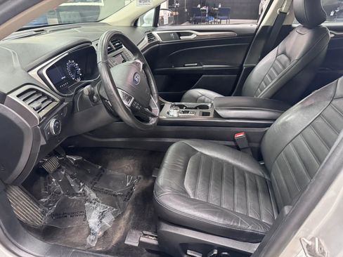Used 2018 Ford Fusion SE AWD/4WD image 19